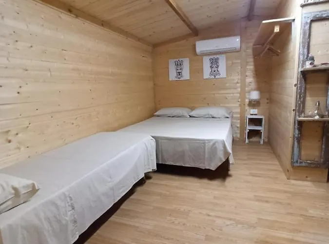 I Due Mari אתר קמפינג 3*